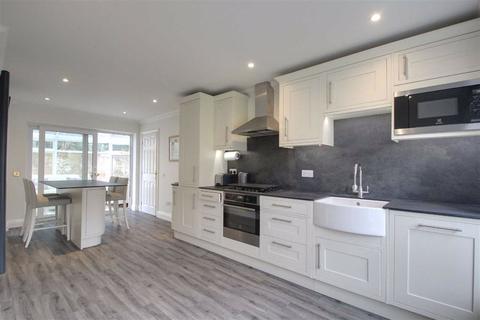 9 The Courtyard, Shendish, Hemel Hempstead, HP3 0AS