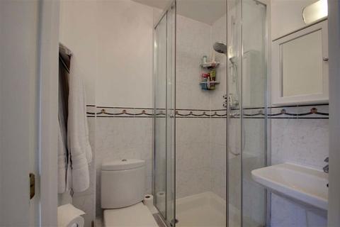 9 The Courtyard, Shendish, Hemel Hempstead, HP3 0AS