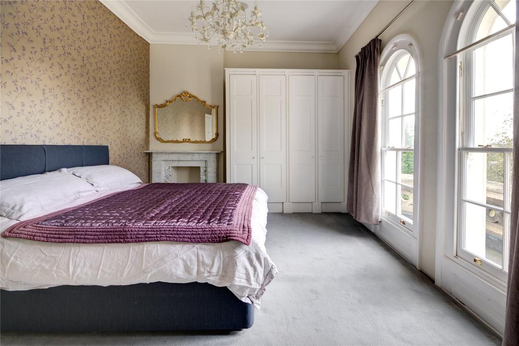 Leigh House