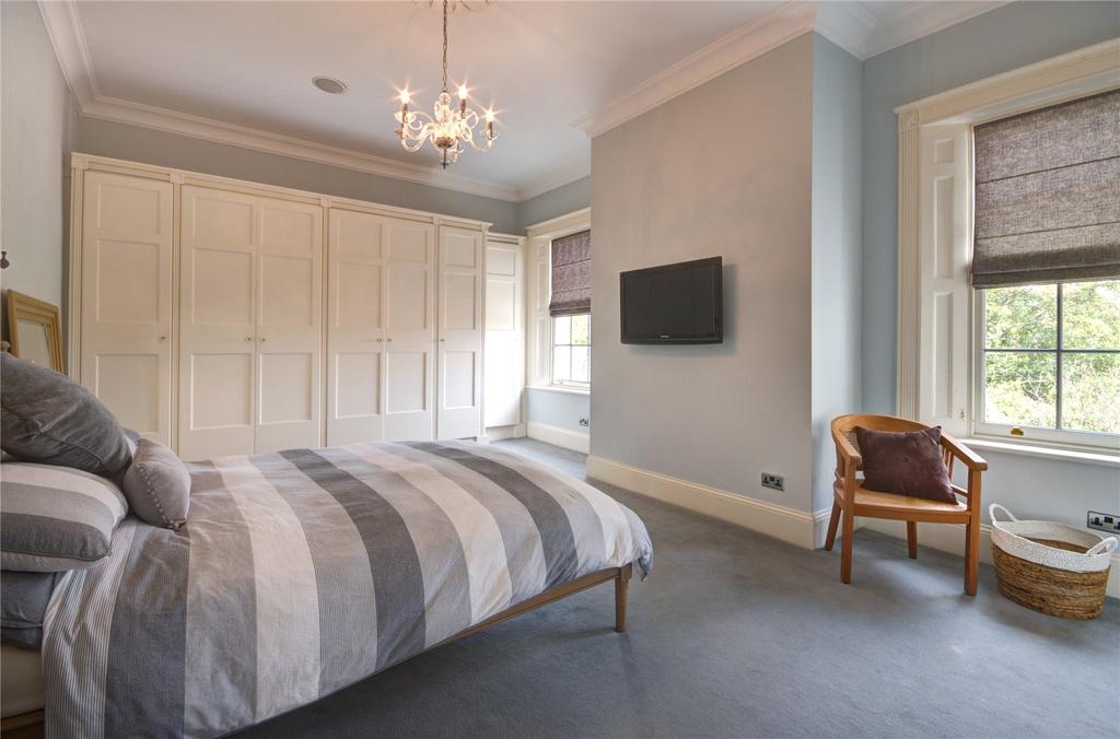 Leigh House