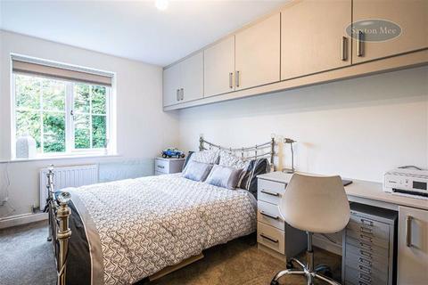 3 Ecklands Croft, Millhouse Green, Sheffield, S36 9AJ