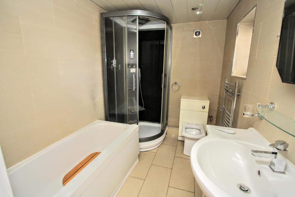 Ground floor bathroom/w.c.