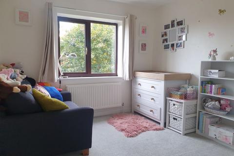 26 Berrydale, Northampton, NN3 5EQ