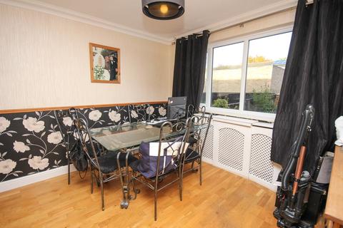 14 Chestnut Walk, Witham, CM8 2PR