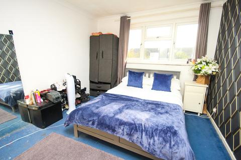 14 Chestnut Walk, Witham, CM8 2PR