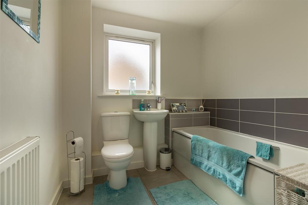 Bathroom.jpg