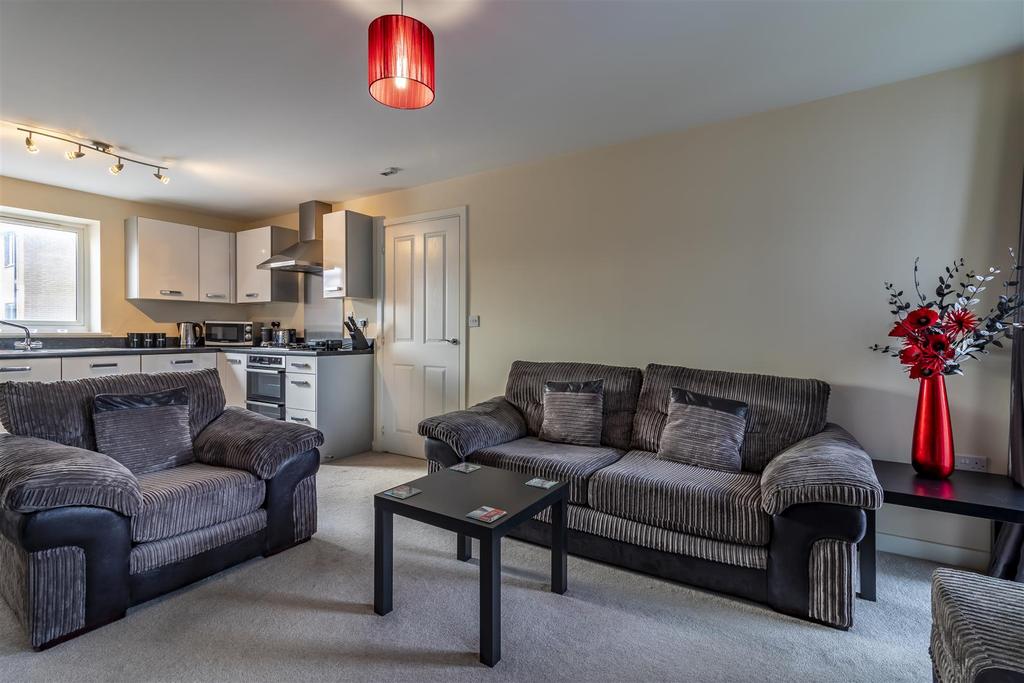 Lounge 5.jpg
