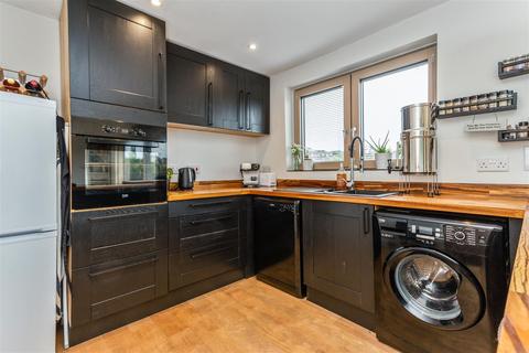 2 Birches Close, Stroud, GL5 1TJ