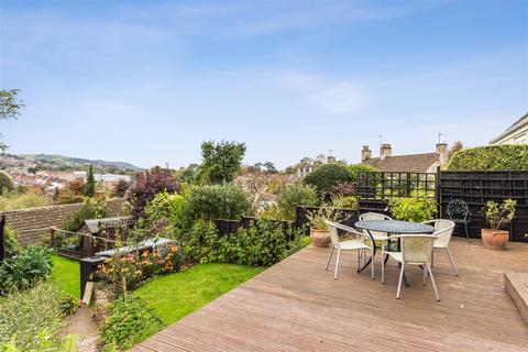 2 Birches Close, Stroud, GL5 1TJ