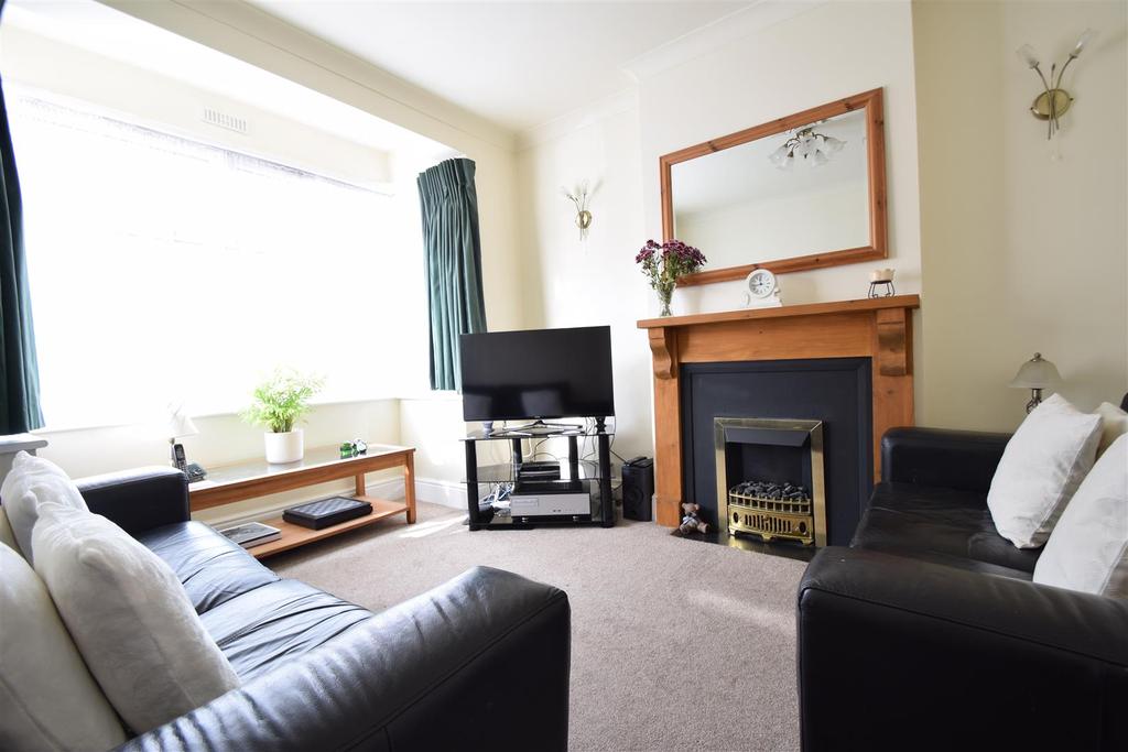 Haywood Road, Bromley 4 bed semidetached house £510,000
