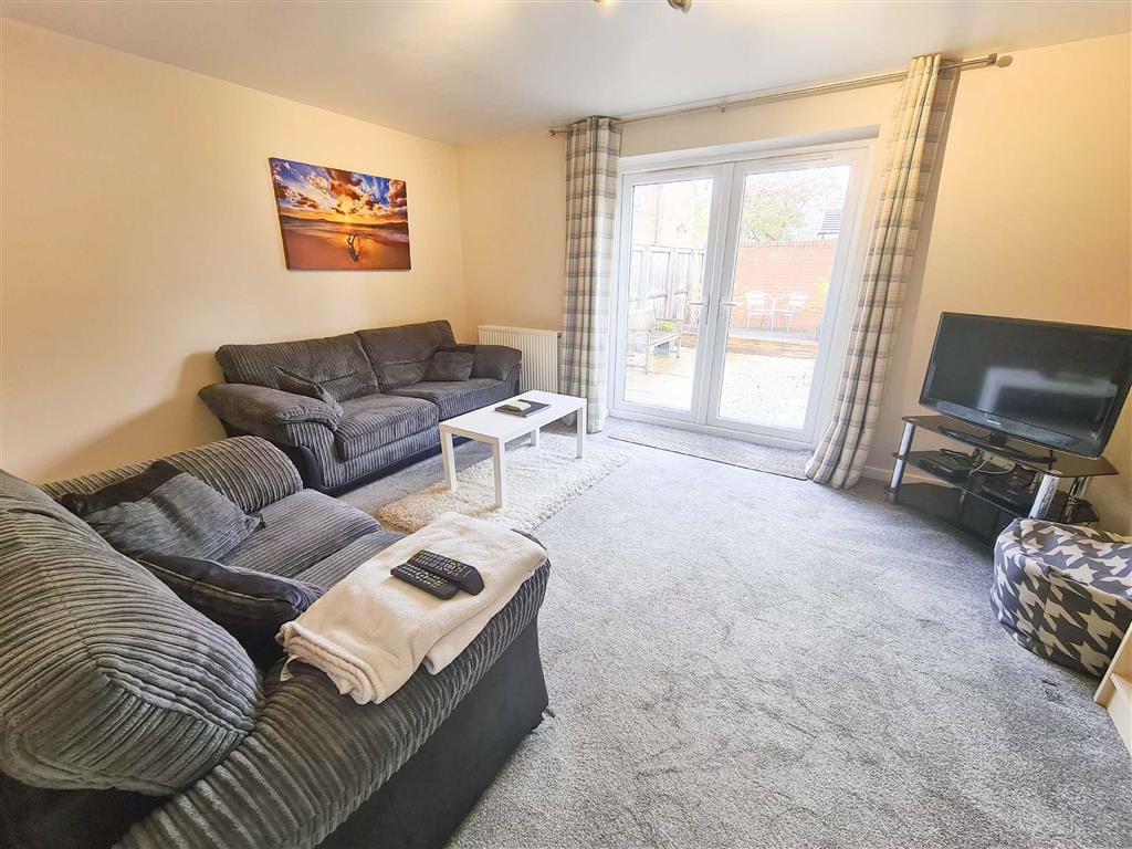 Bristol Drive, Henley Grange, Wallsend 3 bed terraced house £700 pcm