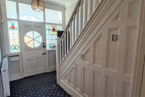 35 Colcot Road, Barry, CF62 8HJ