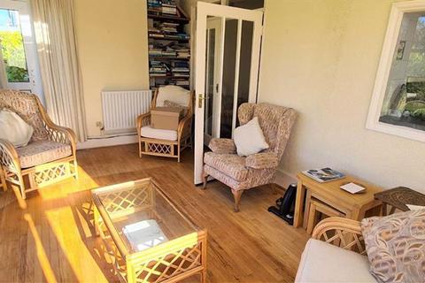 35 Colcot Road, Barry, CF62 8HJ