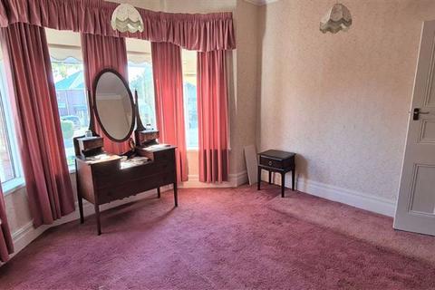 35 Colcot Road, Barry, CF62 8HJ