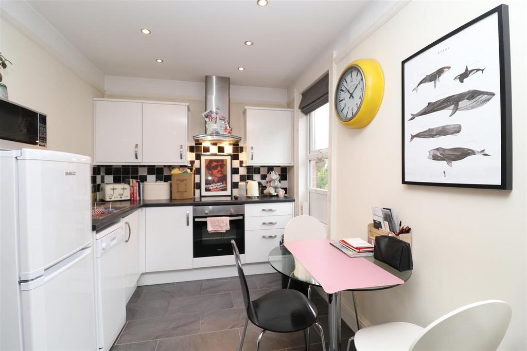 Kitchen.JPG