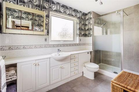 Moonrakers Quarry Close, Oxted, RH8 9HG