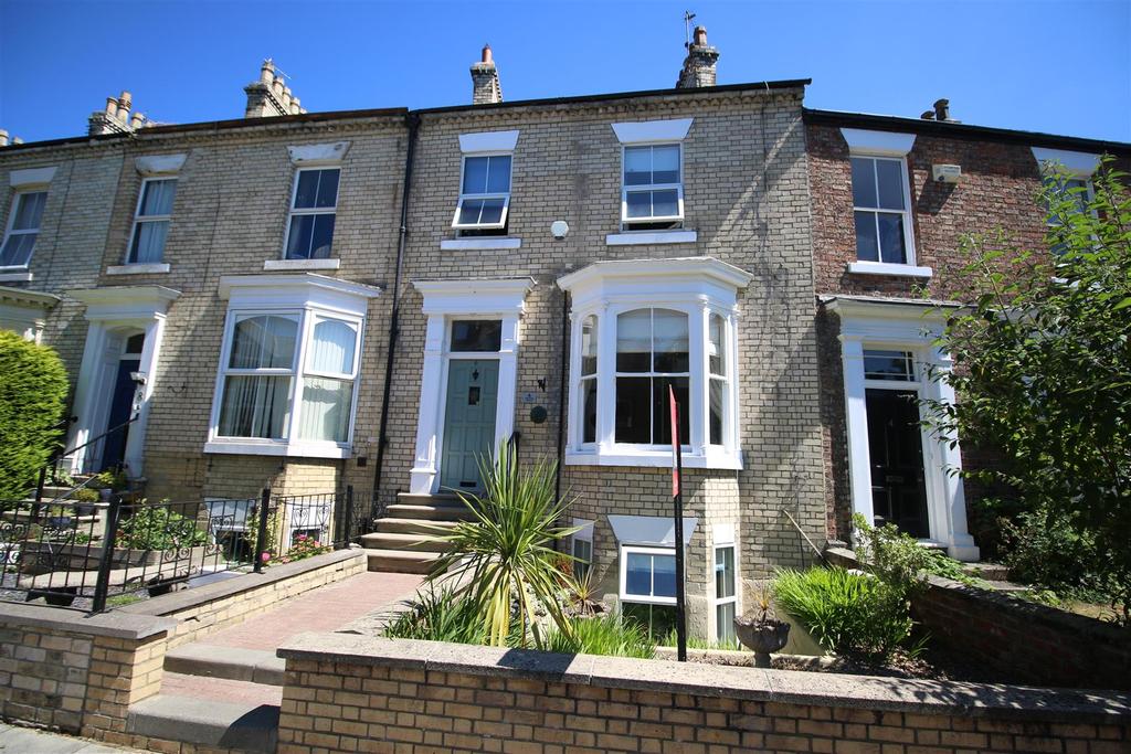 Cleveland Avenue, Darlington 5 bed townhouse £295,000