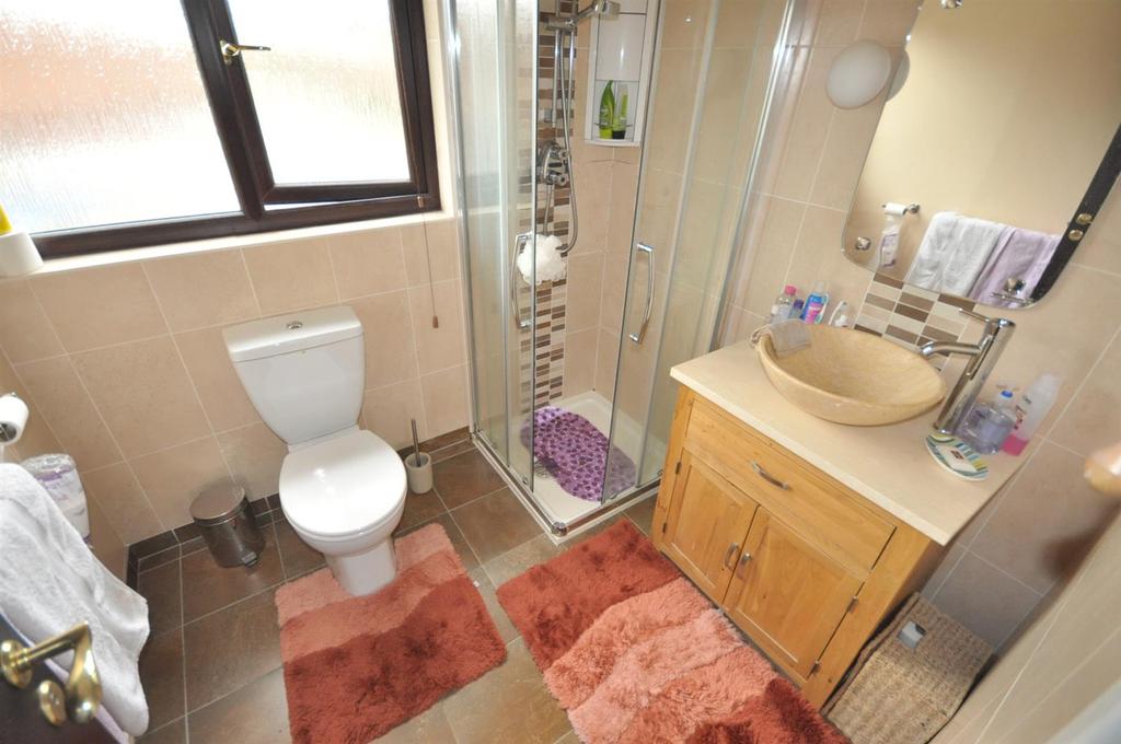 Ensuite shower room