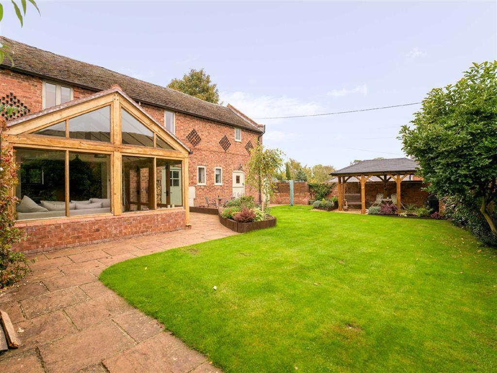 3 The Barns, Bicton Lane, Shrewsbury... 4 bed barn conversion £485,000
