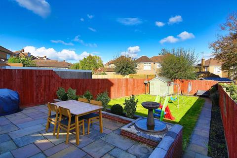 12 Beatty Avenue, Cardiff, CF23 5QT