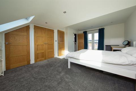 12 Beatty Avenue, Cardiff, CF23 5QT