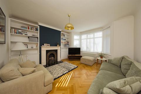 12 Beatty Avenue, Cardiff, CF23 5QT