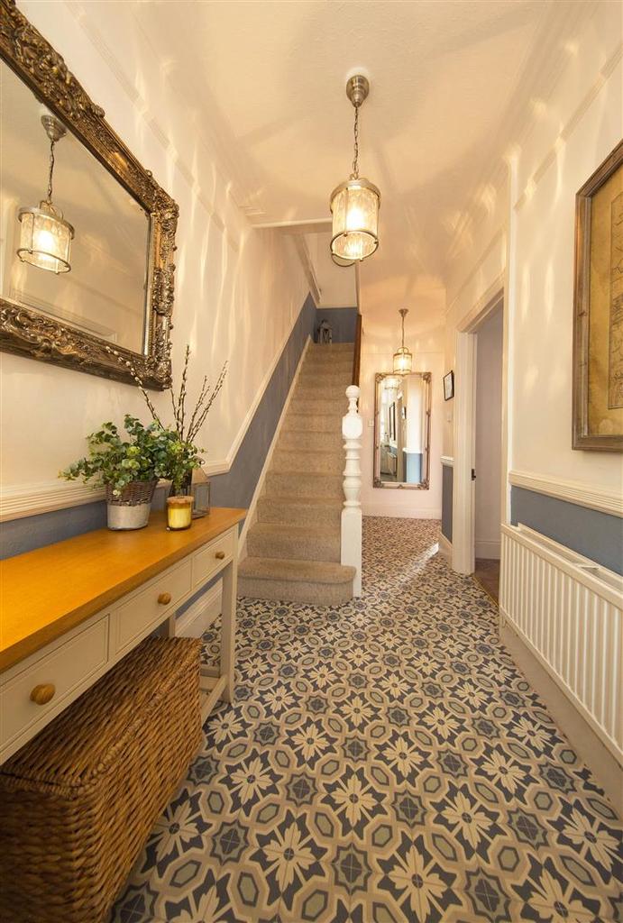 14 Stallcourt Av. 0258.jpg
