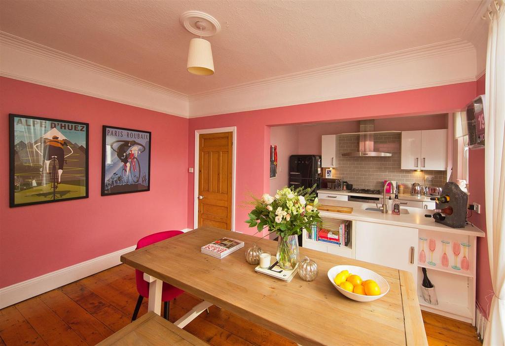 14 Stallcourt Av. 0289.jpg