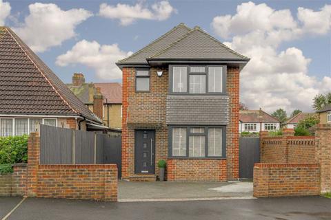 129 Tudor Avenue, Worcester Park, KT4 8TU
