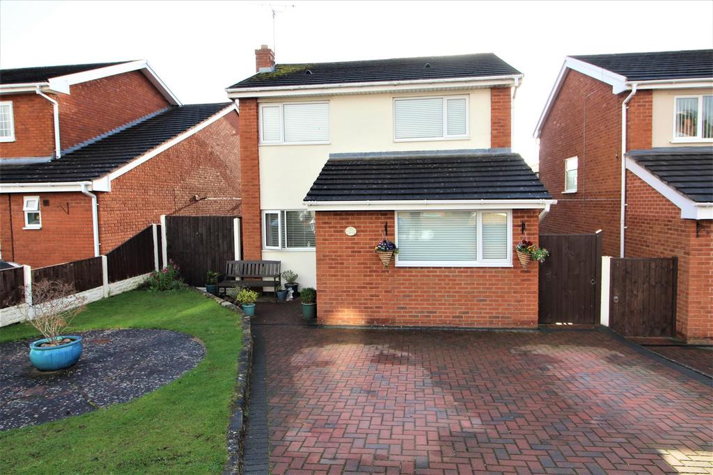 Mile Barn Road, Wrexham 3 bed detached house £215,000