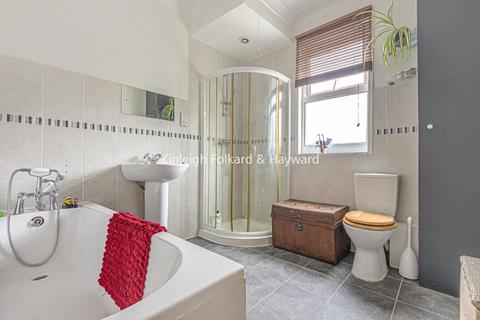 89 Hazelbank Road, Catford, London, SE6 1LS