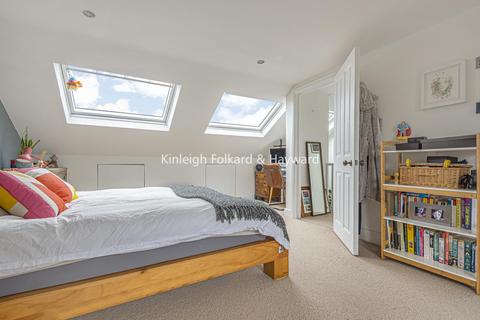 89 Hazelbank Road, Catford, London, SE6 1LS