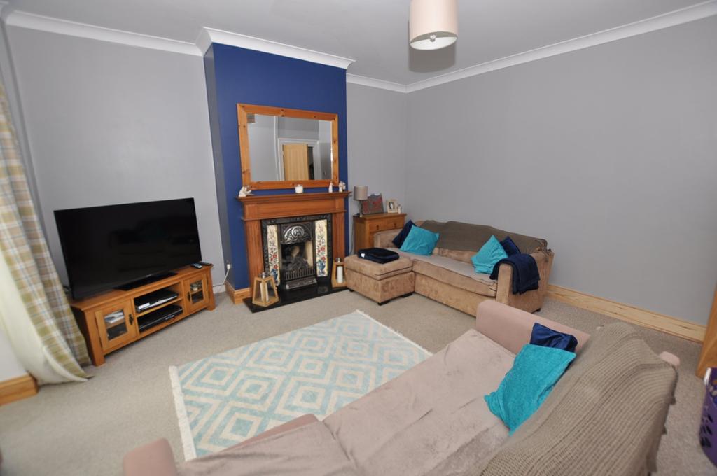 Lounge 1