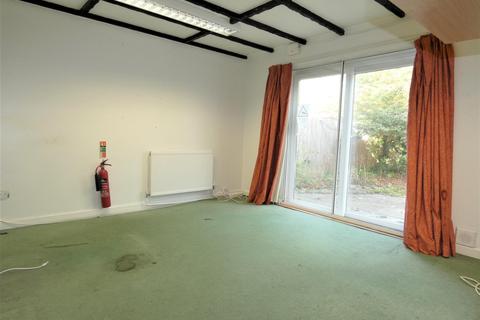 87 Black Bourton Road, Carterton, OX18 3HJ