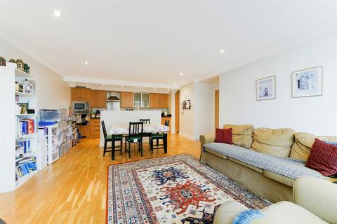 Apartment 17, 2 Point Wharf Lane, Brentford, TW8 0EA
