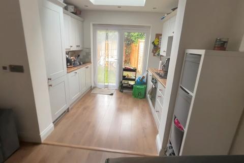 3 Amersham Road, Croydon, CR0 2QJ