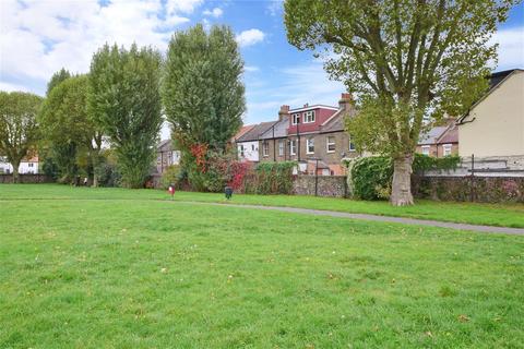 3 Amersham Road, Croydon, CR0 2QJ