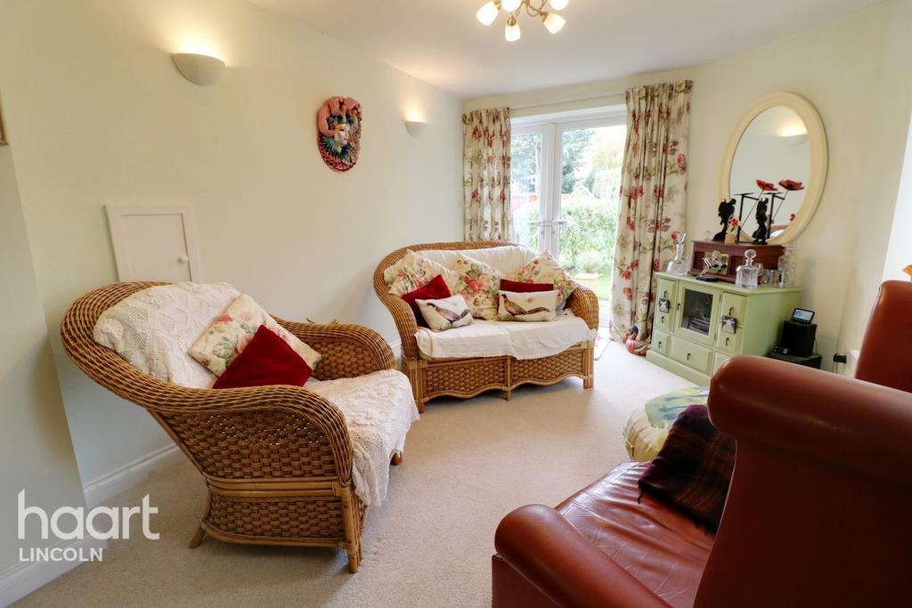 Cleveland Avenue, North Hykeham 4 bed detached house for sale £300,000