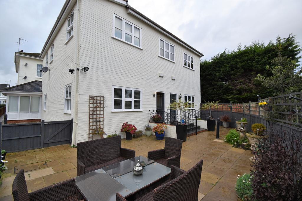 34 Kenilworth Road, Leamington Spa, Warwickshire, CV32 2 bed apartment