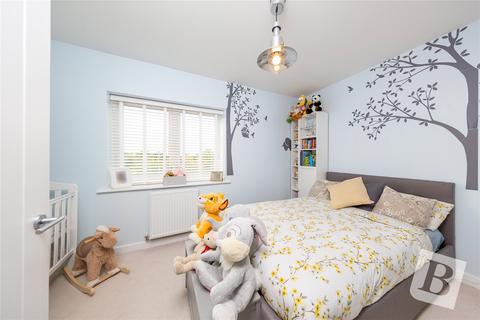 16 Elderberry Close, Romford, RM3 0JY