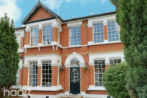 46 Aberdour Road, Ilford, IG3 9SB