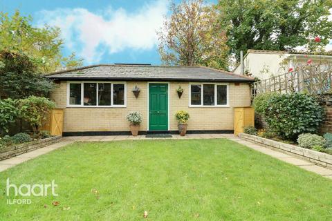 46 Aberdour Road, Ilford, IG3 9SB