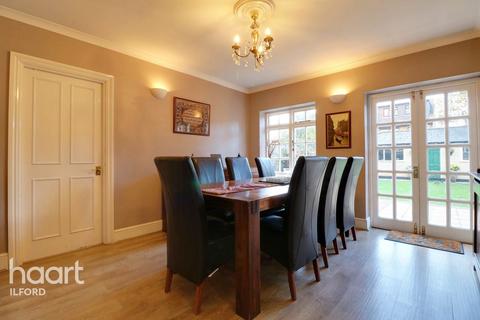 46 Aberdour Road, Ilford, IG3 9SB