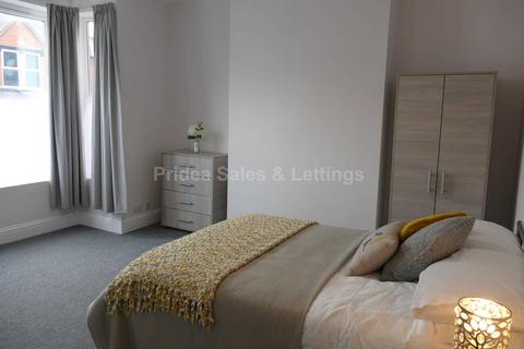 1 bedroom in a house share to rent, Monks Road, Lincoln