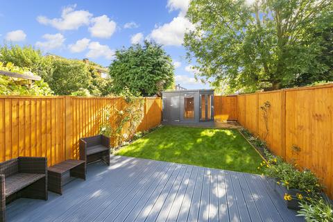 67 Ashburnham Road, Richmond, TW10 7NJ