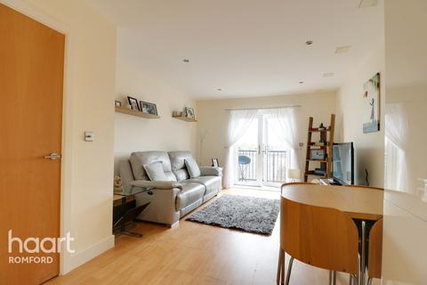 Flat 30, Autumn Court Spring Gardens, Romford, RM7 9BN