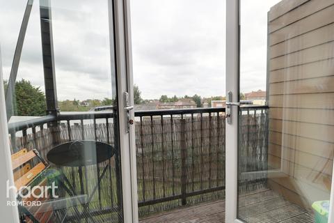 Flat 30, Autumn Court Spring Gardens, Romford, RM7 9BN