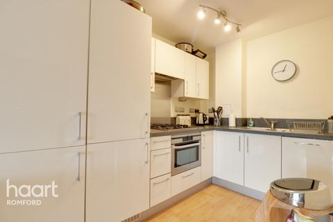 Flat 30, Autumn Court Spring Gardens, Romford, RM7 9BN