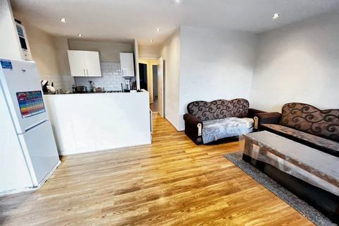 2 bedroom flat to rent, Barwell Court, Barwell Road, Bordesley Village, Birmingham B9