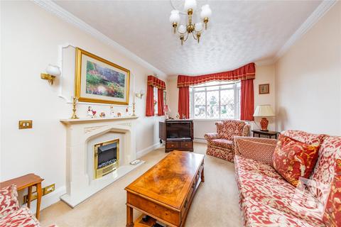 40 Ingrebourne Gardens, Upminster, RM14 1BN